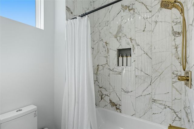 8303 Tombstone CV, Lago Vista, TX 78645