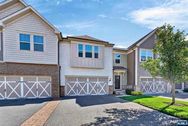 18 Winfield Drive 802, Woodcliff Lake, NJ 07677