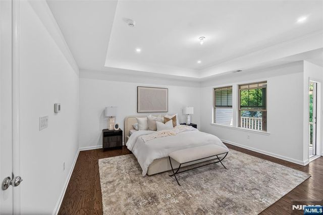 18 Winfield Drive 802, Woodcliff Lake, NJ 07677