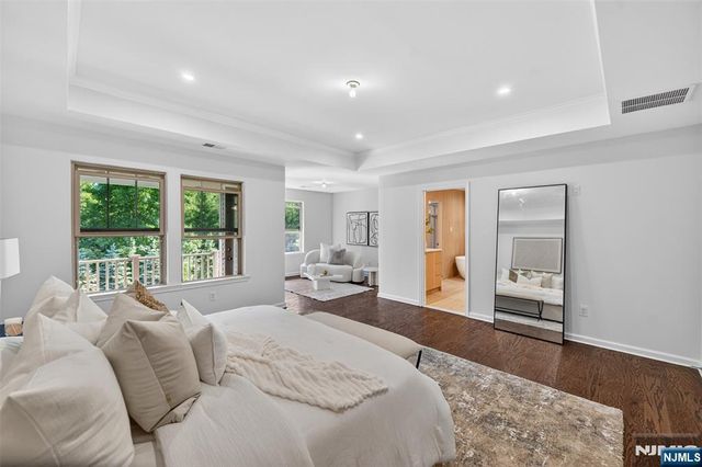 18 Winfield Drive 802, Woodcliff Lake, NJ 07677
