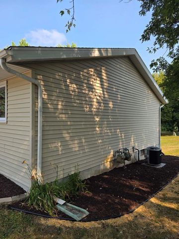 5804 Sauk Lane, Mcfarland, WI 53558