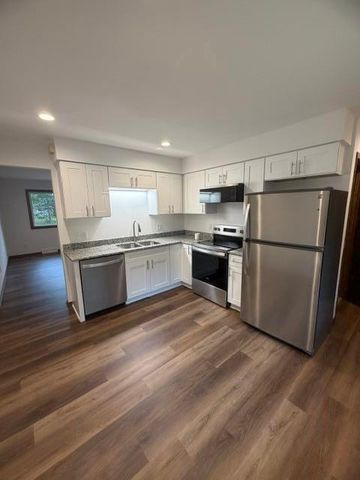 5804 Sauk Lane, Mcfarland, WI 53558