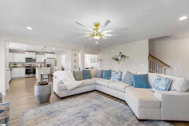 3 Steeds Glen Road, Piedmont, SC 29673