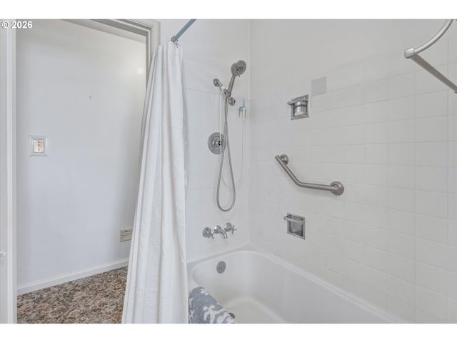 1603 23RD Ave, Longview, WA 98632