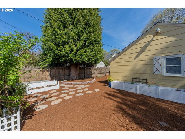 1603 23RD Ave, Longview, WA 98632