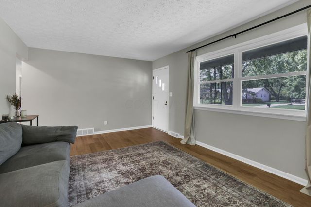 5203 Blair Avenue, Canal Winchester, OH 43110