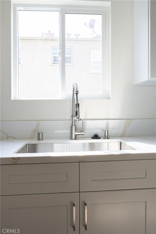 1065 E Spazier 101, Burbank, CA 91502