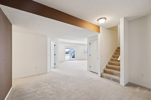 1442 Pebble Beach Drive, Woodbury, MN 55129