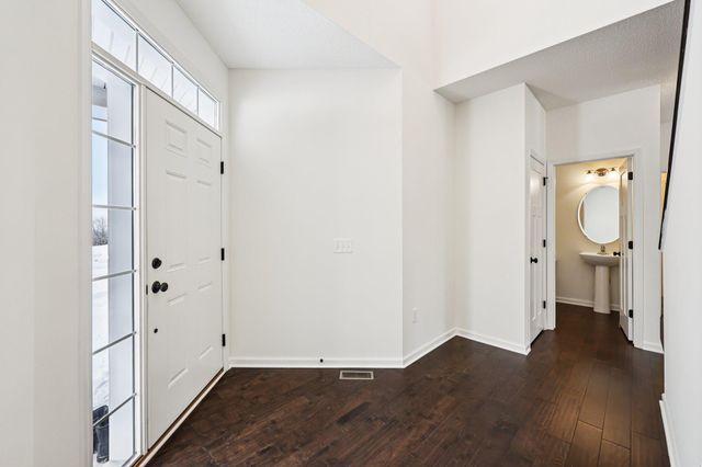 1442 Pebble Beach Drive, Woodbury, MN 55129