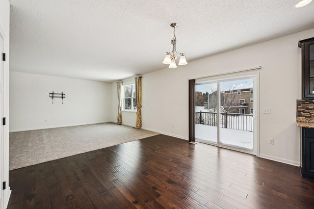 1442 Pebble Beach Drive, Woodbury, MN 55129