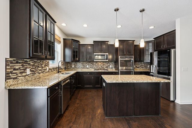 1442 Pebble Beach Drive, Woodbury, MN 55129