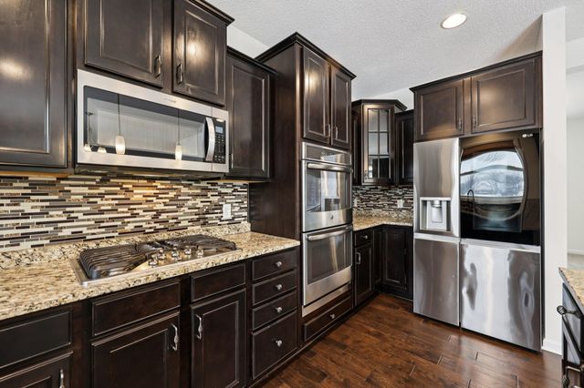 1442 Pebble Beach Drive, Woodbury, MN 55129