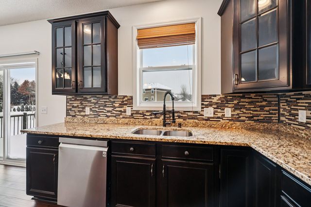 1442 Pebble Beach Drive, Woodbury, MN 55129