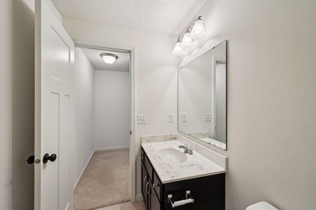 1442 Pebble Beach Drive, Woodbury, MN 55129