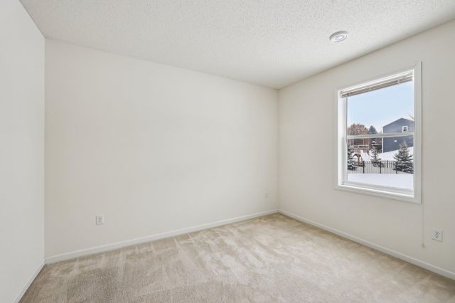 1442 Pebble Beach Drive, Woodbury, MN 55129