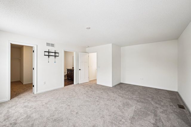 1442 Pebble Beach Drive, Woodbury, MN 55129