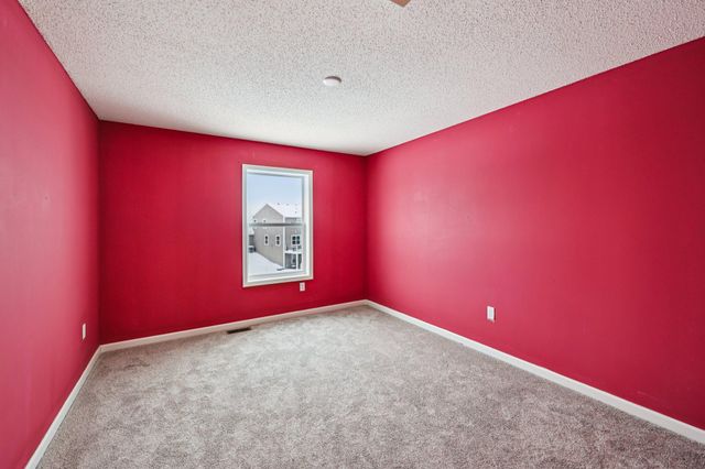 1442 Pebble Beach Drive, Woodbury, MN 55129