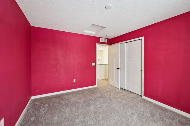 1442 Pebble Beach Drive, Woodbury, MN 55129