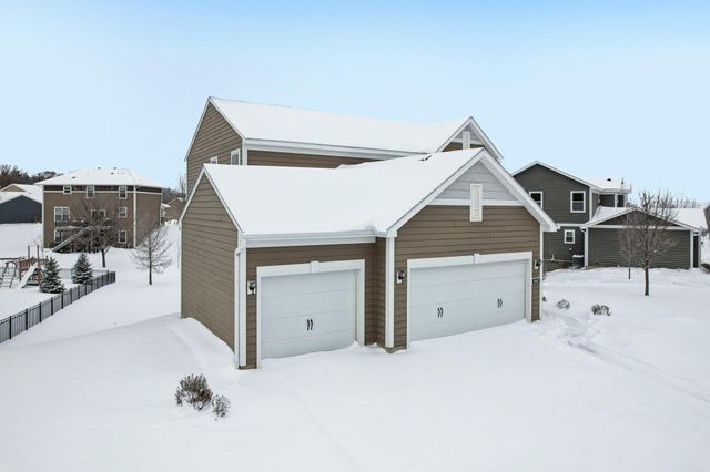 1442 Pebble Beach Drive, Woodbury, MN 55129