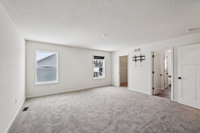 1442 Pebble Beach Drive, Woodbury, MN 55129