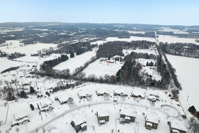 1442 Pebble Beach Drive, Woodbury, MN 55129