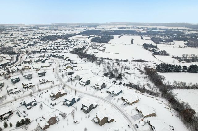 1442 Pebble Beach Drive, Woodbury, MN 55129