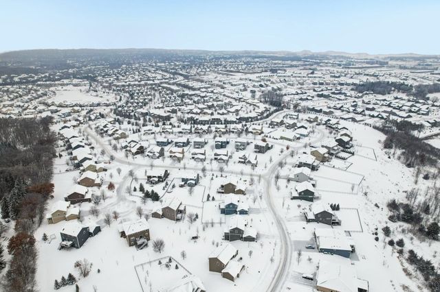 1442 Pebble Beach Drive, Woodbury, MN 55129