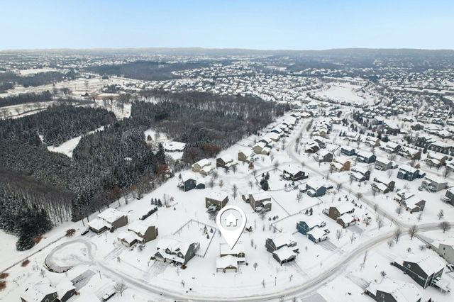 1442 Pebble Beach Drive, Woodbury, MN 55129