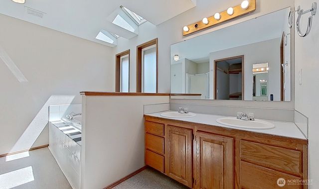 9544 Corvette Court, Lacey, WA 98516
