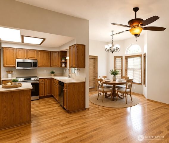 9544 Corvette Court, Lacey, WA 98516