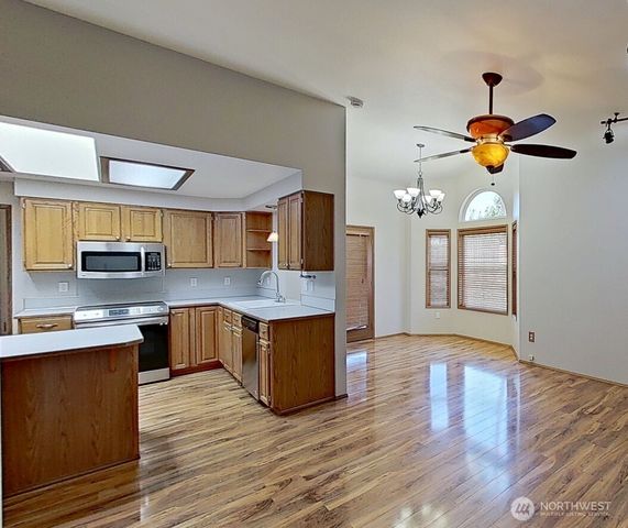 9544 Corvette Court, Lacey, WA 98516