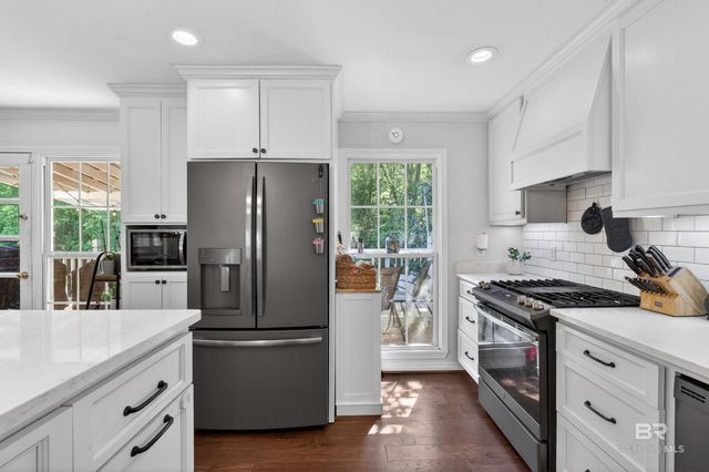 404 Pine Court, Mobile, AL 36608