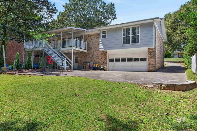 404 Pine Court, Mobile, AL 36608