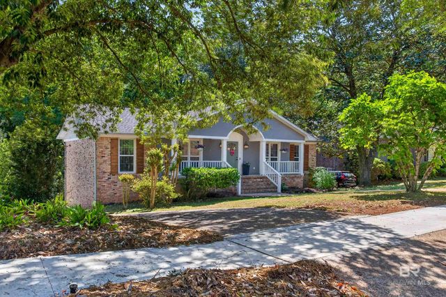 404 Pine Court, Mobile, AL 36608