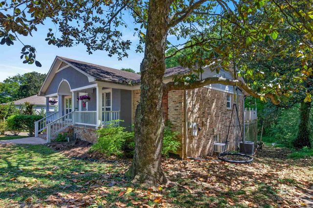 404 Pine Court, Mobile, AL 36608