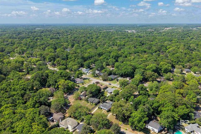 404 Pine Court, Mobile, AL 36608