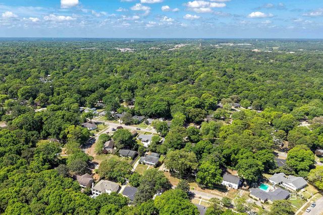 404 Pine Court, Mobile, AL 36608
