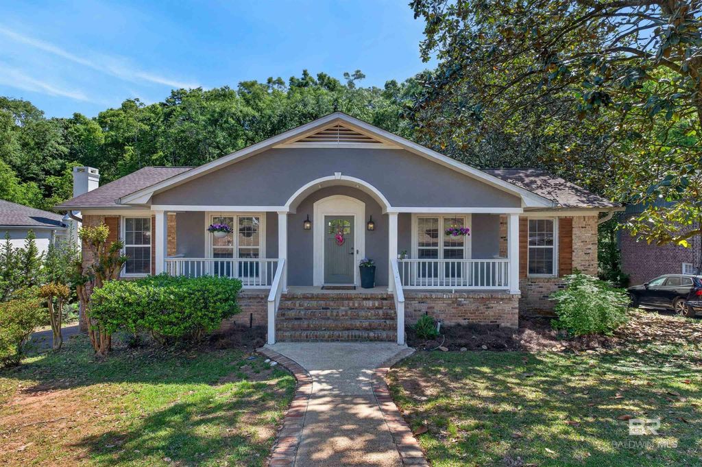 404 Pine Court, Mobile, AL 36608