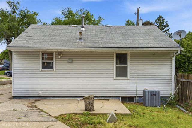 1334 Wade Street, Des Moines, IA 50315