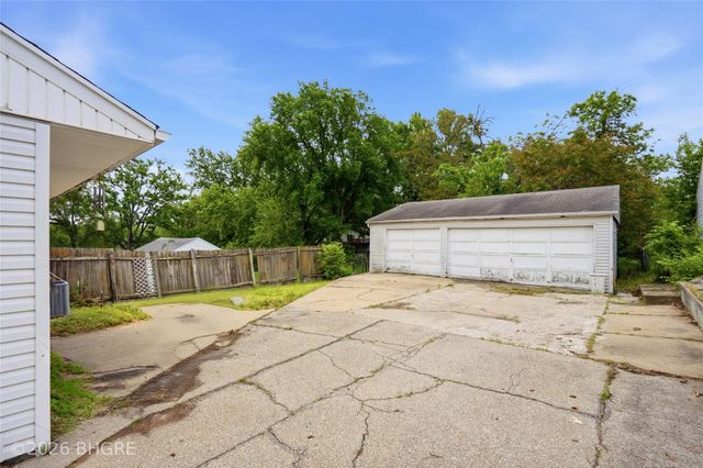1334 Wade Street, Des Moines, IA 50315
