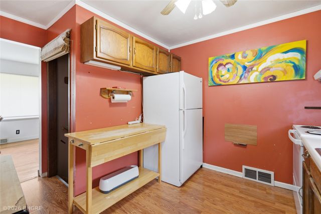 1334 Wade Street, Des Moines, IA 50315