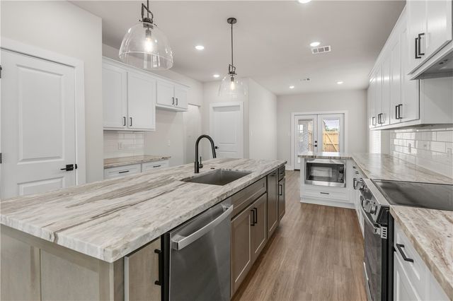 865 Double Mountain Road, College Station, TX 77845