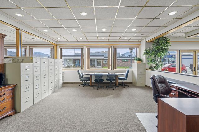 206 NE 7th Street, Grants Pass, OR 97526