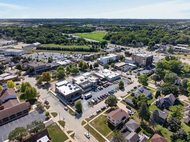 11199 Douglas Avenue, Huntley, IL 60142