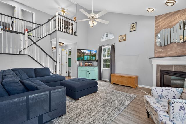 11199 Douglas Avenue, Huntley, IL 60142