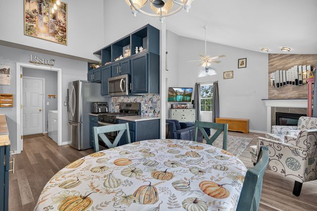 11199 Douglas Avenue, Huntley, IL 60142