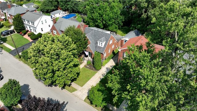 56 University Court, Amherst, NY 14226