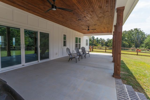 691 Hughes Road SE, Cleveland, TN 37323