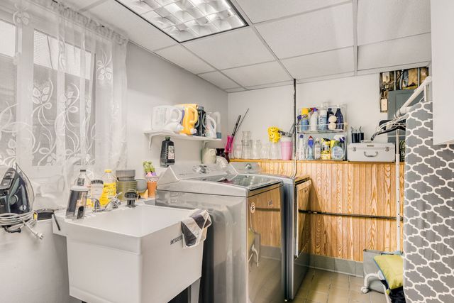 7642 W 92ND Place, Hickory Hills, IL 60457