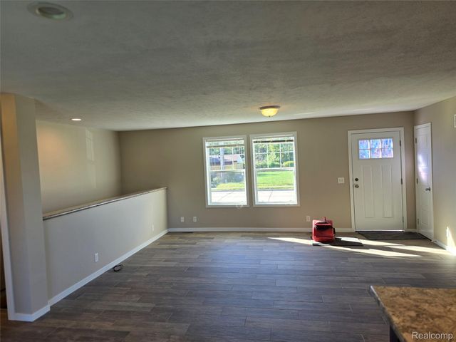 29218 Bock Street, Garden City, MI 48135
